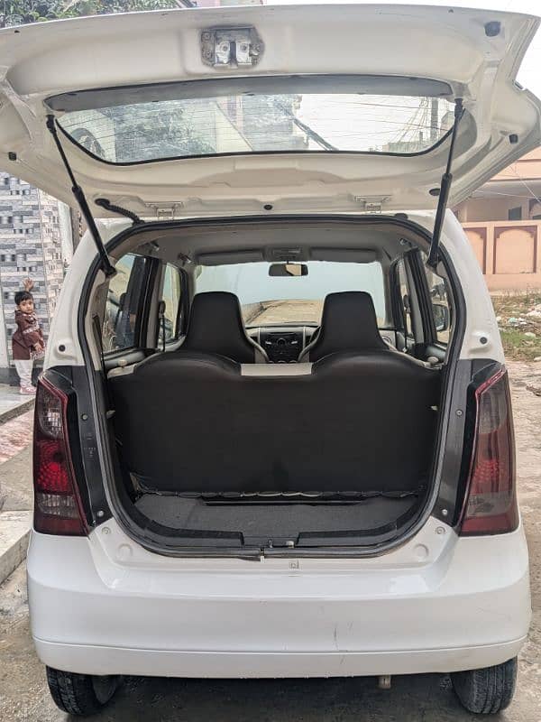 Suzuki Wagon R 2019 17