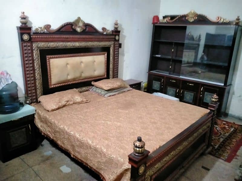 Complete bed set available for sale 3