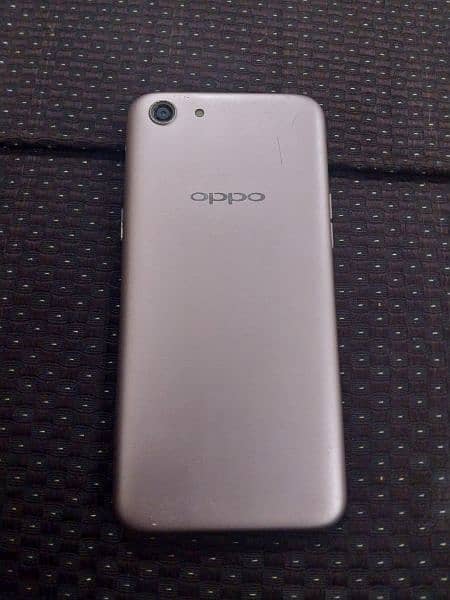 oppo a 83 4