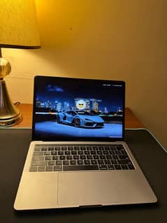 Macbook Pro 2017 TouchBar 16GB 1TB