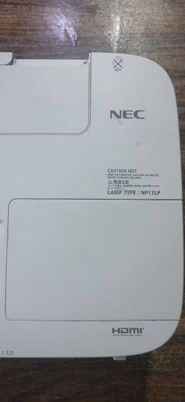 NEC PROJECTOR 4