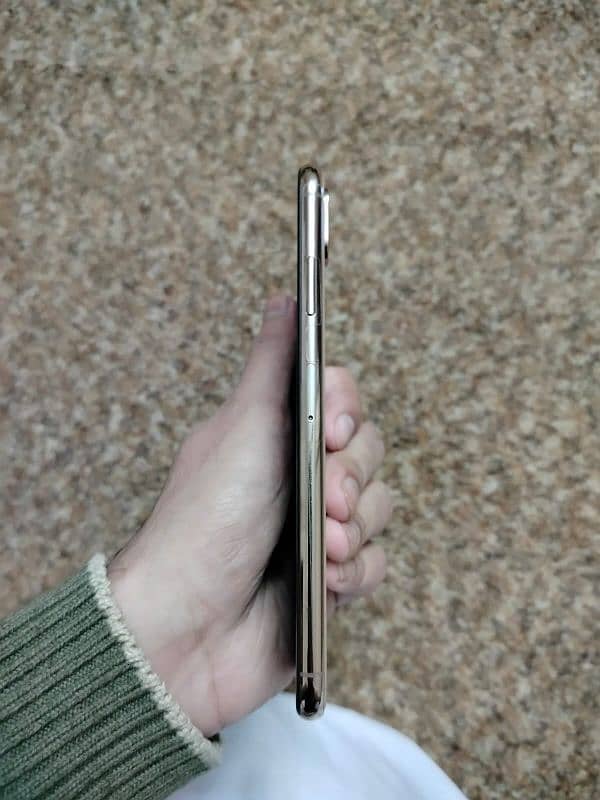 Apple iphone 64gb XS Max non PTA 6