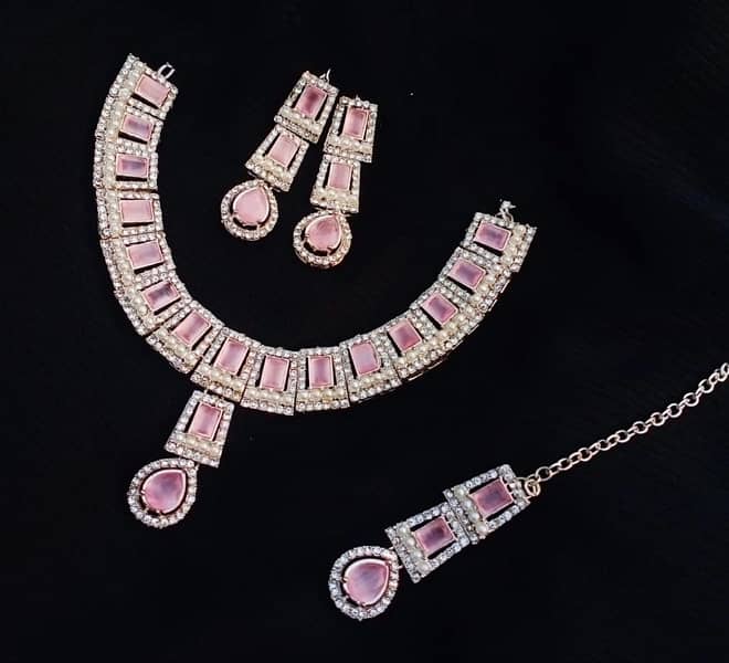 Elegant Pink Fancy Silver Plated Neckiace Set 0