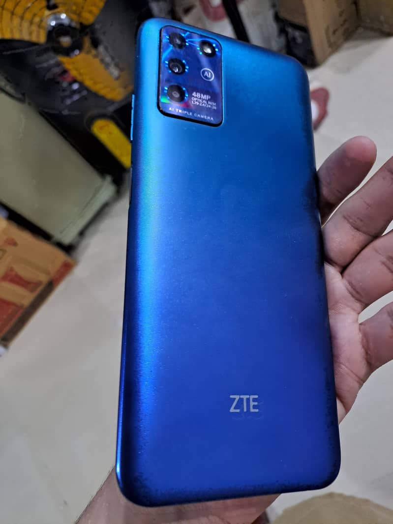 ZTE Blade V30 Vita 4/64 2