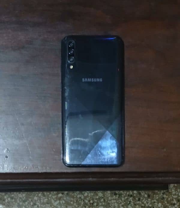 SAMSUNG GALAXY A30S 4/128 gb 5