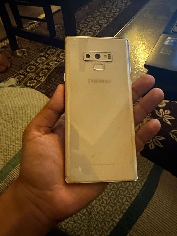 Samsung note 9 3