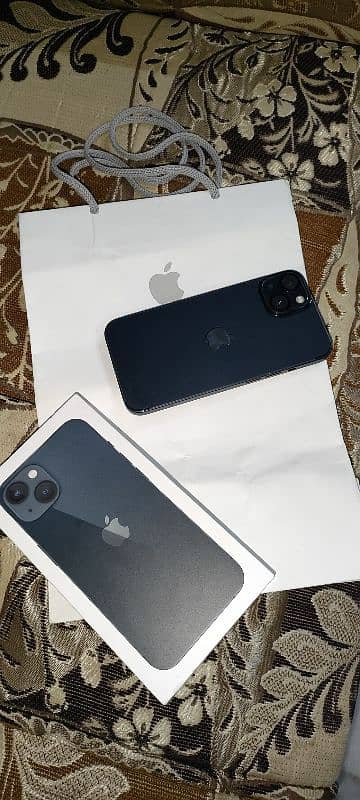 iphone 13 10/10 box apple bag non pta 2