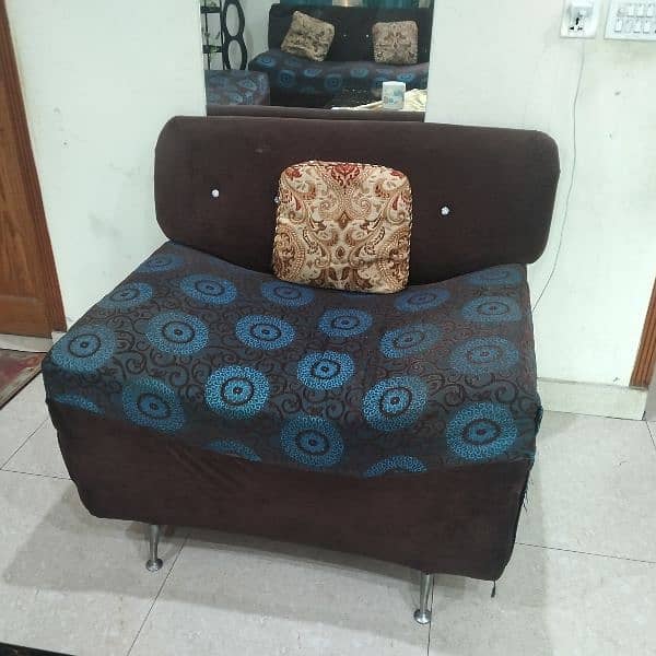 used 7 seater set. . very good condition. 2