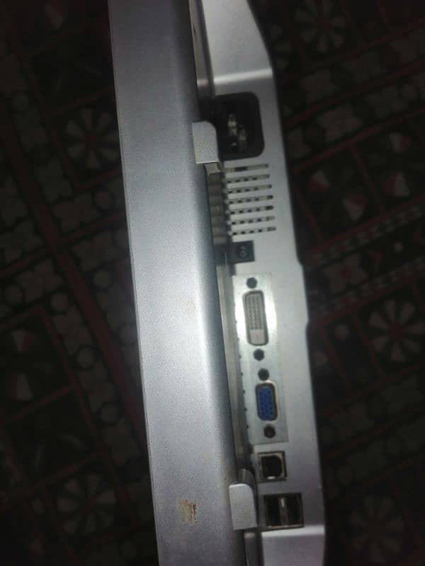 pc monitor in best condition 2