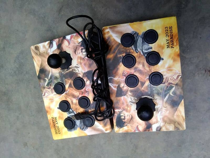 2 arcade bottton stick PC bilkul new h istam nhi hoi 2