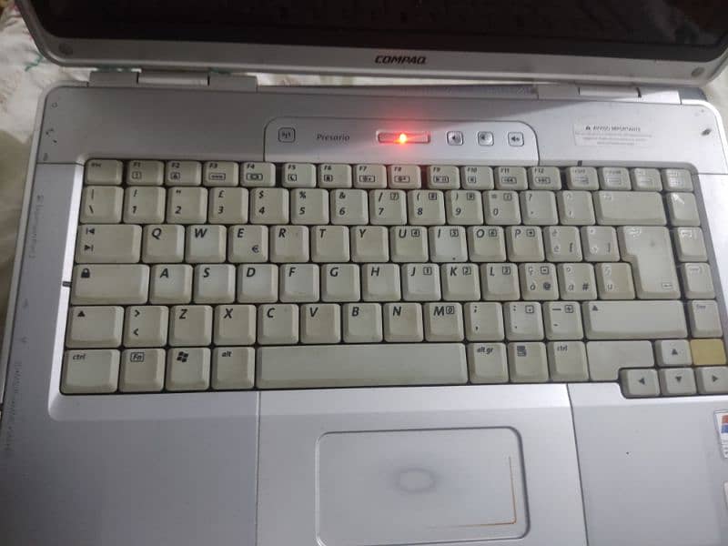 compaq laptop 4