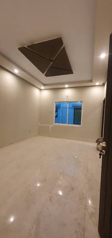 BRAND NEW CORNER HOUSE in GULSHAN E E IQBAL Block 5 4