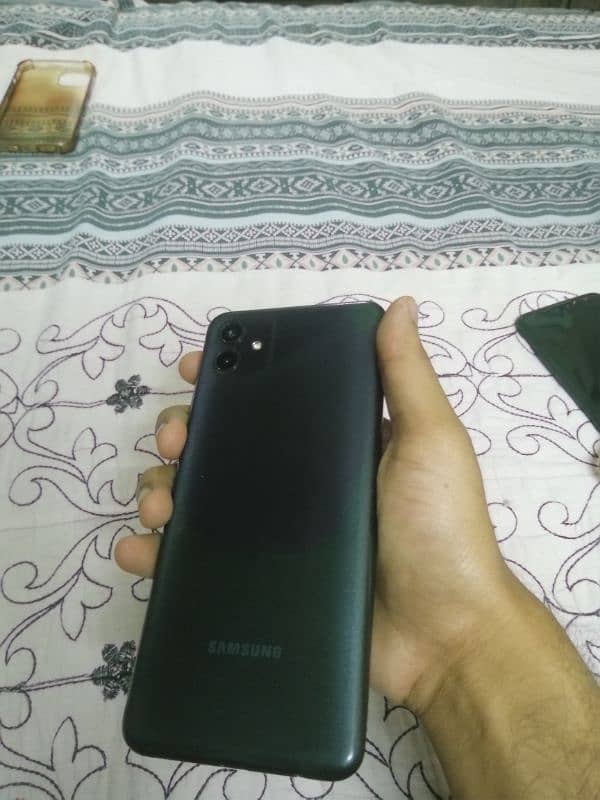 Samsung A04 good condition with box urgent sale 0