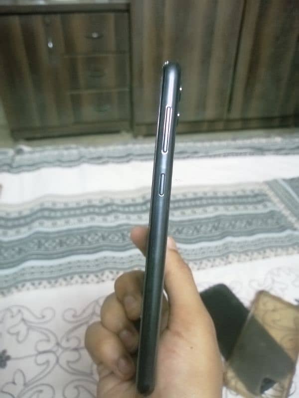 Samsung A04 good condition with box urgent sale 6