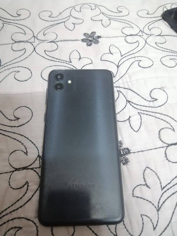 Samsung A04 good condition with box urgent sale 7