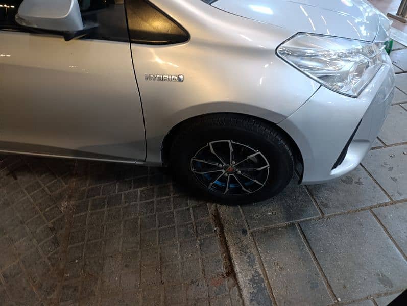 Toyota Vitz 2018 1