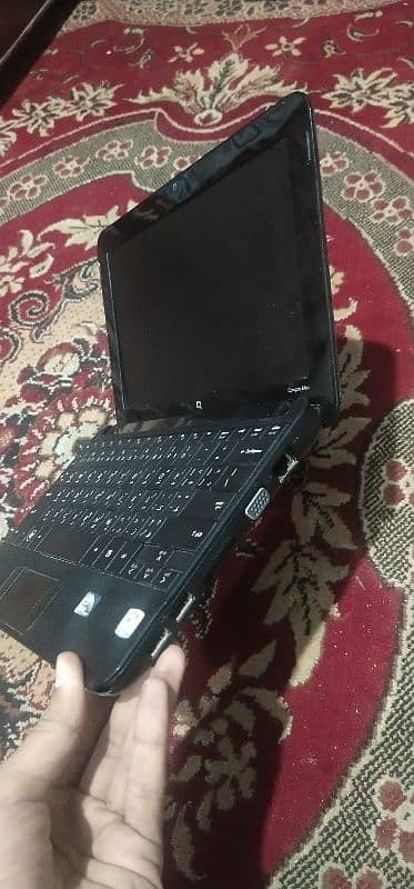 Compaq mini laptop 6