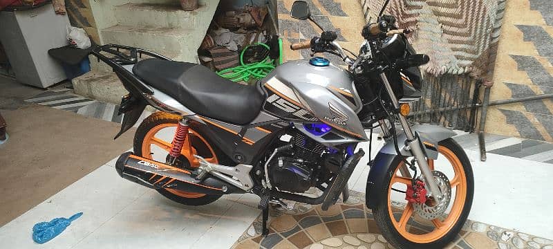 Honda Cb150F 0