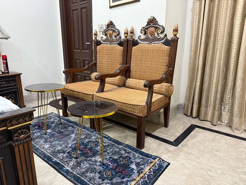 CHAIRS SET FOR SALE 5