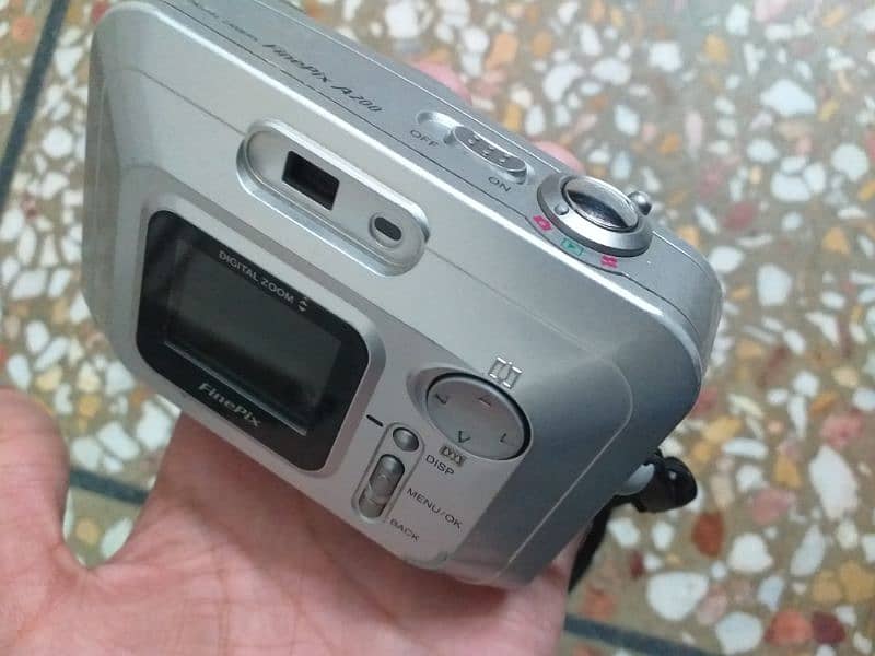 FUJIFILM A200 FINEPIX 2