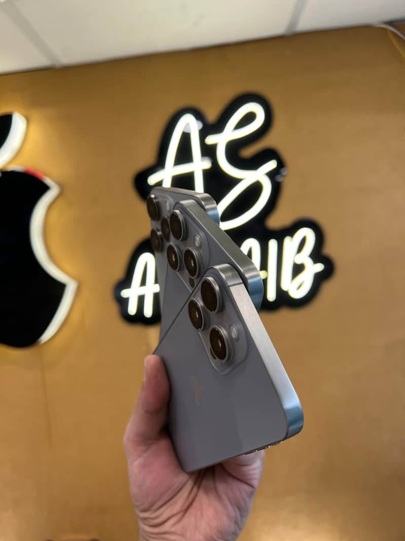 iPhone XR converted to iPhone 15 Pro / 64gb Fresh Stock 5