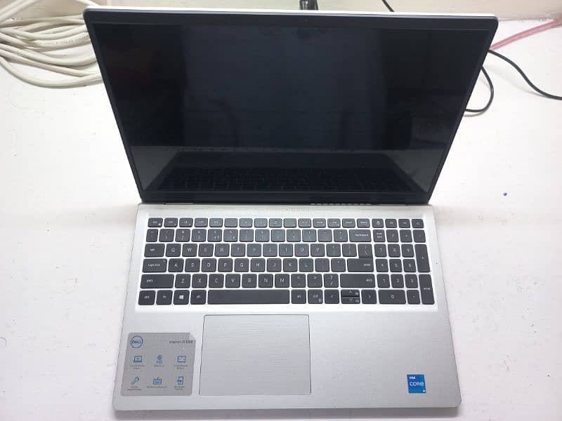 Dell inspiron 15  i5 11th gen 2