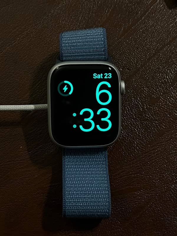 Apple Watch Series 9 45mm 100% Health 1