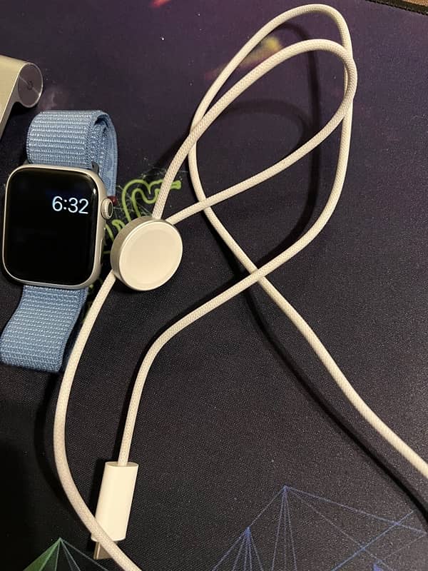 Apple Watch Series 9 45mm 100% Health 4