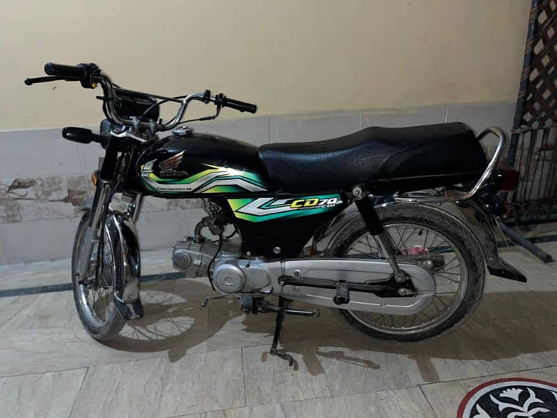 Honda CD 70 black 2023 0