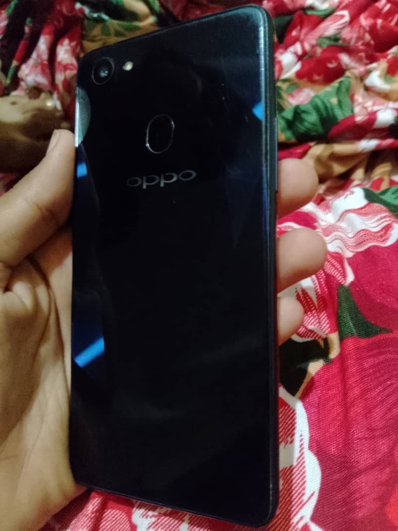 Oppo f7, PTA approved . Ram 4 gb , memory 64gb 3