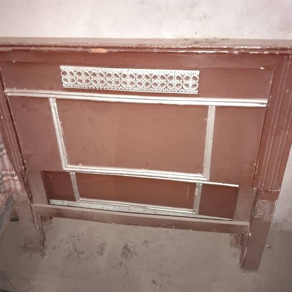 A Beautiful Single Bed For Sale 0