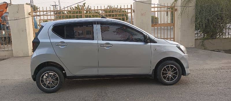 Daihatsu Mira 2018 3