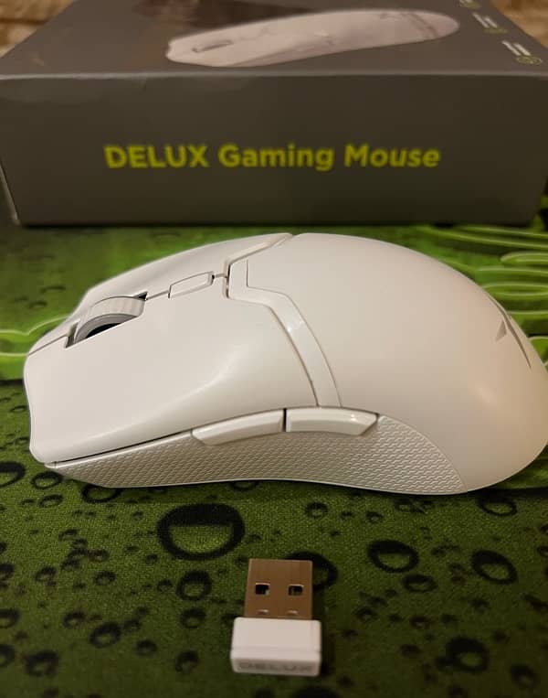 Gaming Mouse Delux M800 PRO PAW3395 - 26000DPI, Huano Pink Switch 2