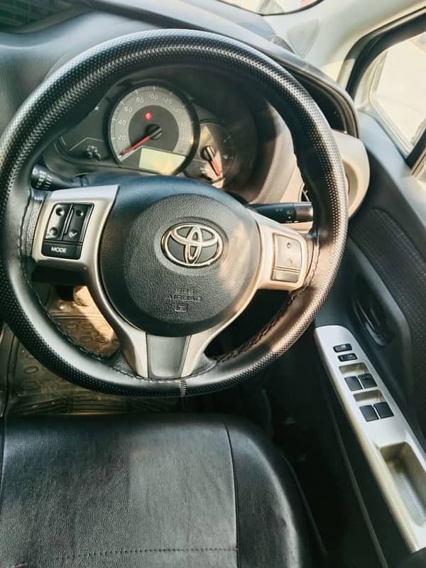 Toyota Vitz 2016 7