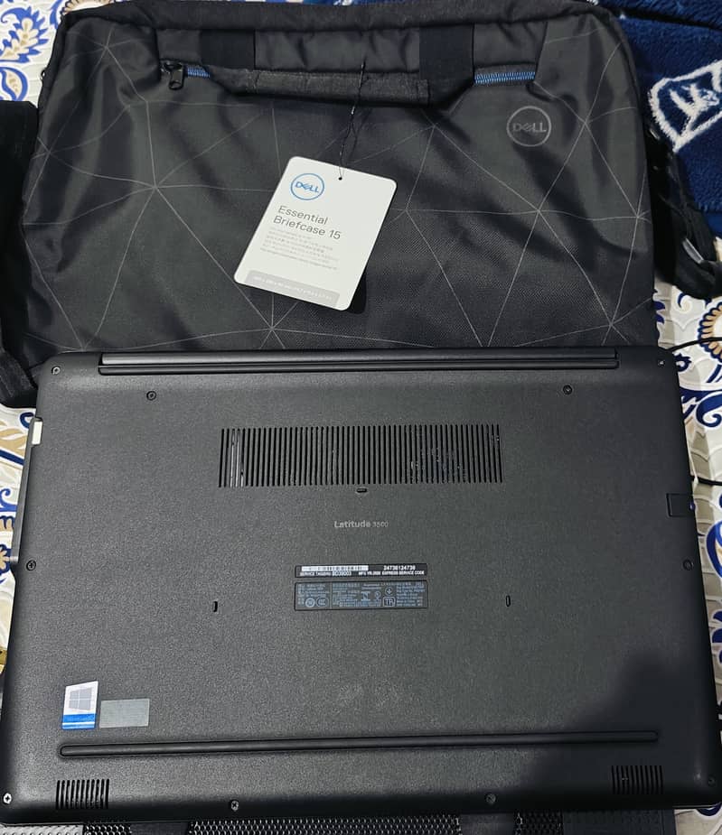 Dell Latitude 3500 Core i3 8th Gen 0