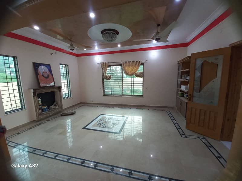 2 kanal corner house for sale available in Valencia Housing Society Lahore 3