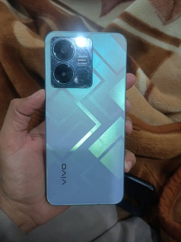 ViVo Y22 2