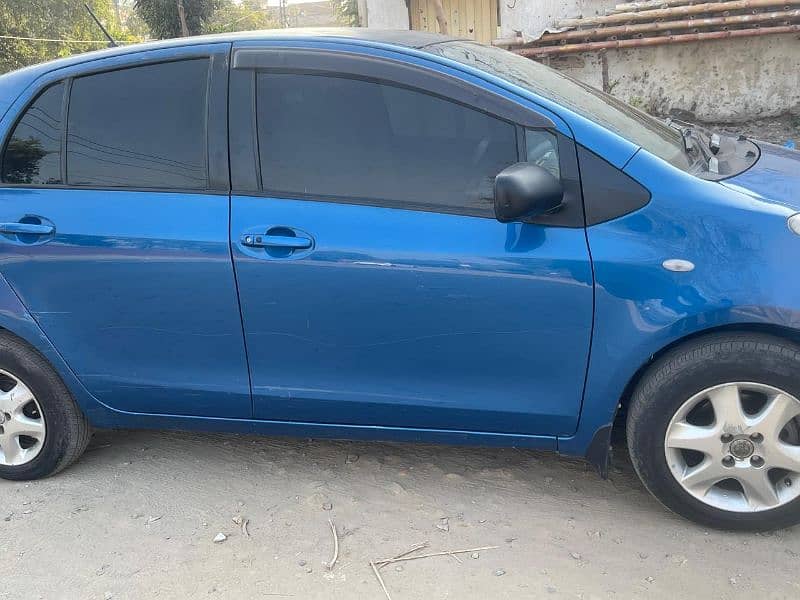 Toyota Vitz 2012 4