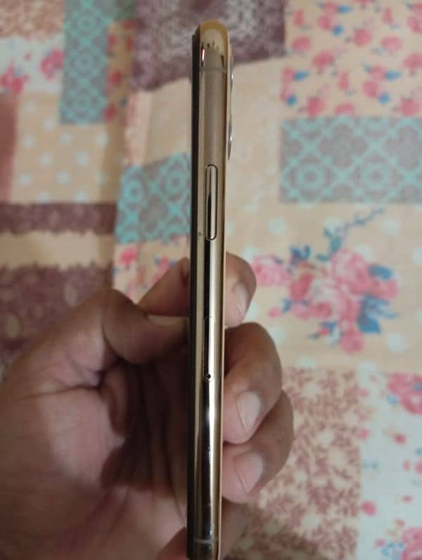 iPhone 11pro 256gb 4