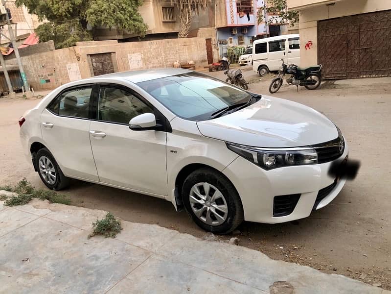 Toyota Corolla GLI 2015 Automatic 5