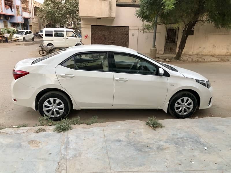 Toyota Corolla GLI 2015 Automatic 7