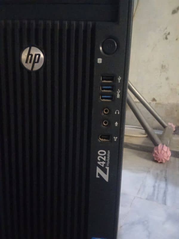 HP Z420 with BenQ led 1