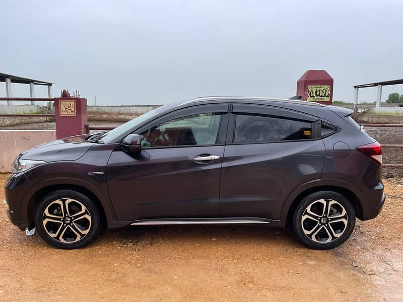 Honda Vezel 2016 1