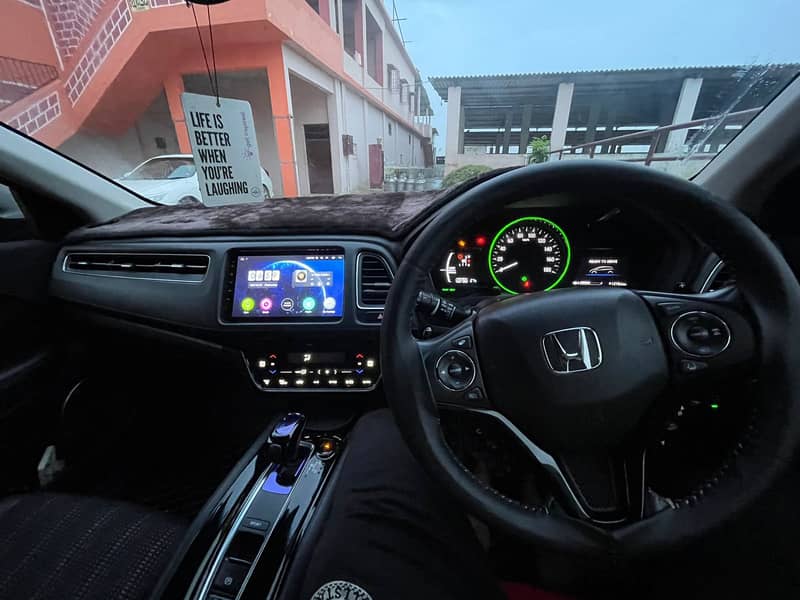 Honda Vezel 2016 13