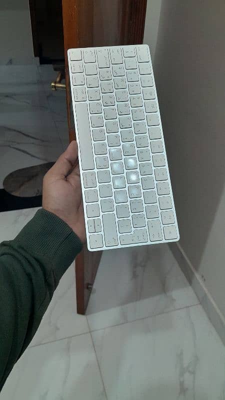 Apple Magic keyboard 0