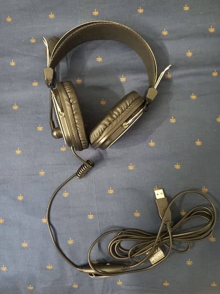 A4TECH HU-50 Headphones / Headset (9 pieces available) 1