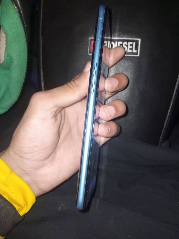 realme 9i 6 128 3