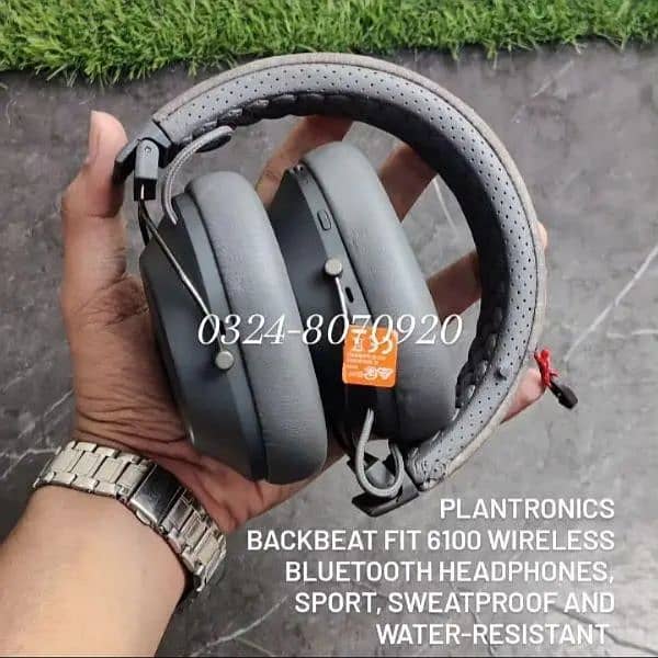 Plantronics Backbeat Fit 6100 Wireless Bluetooth Headphone ANC in Gym 1