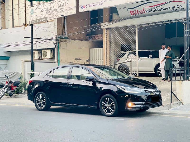 Toyota Corolla Altis Grande 1.8 CVT 2018 4