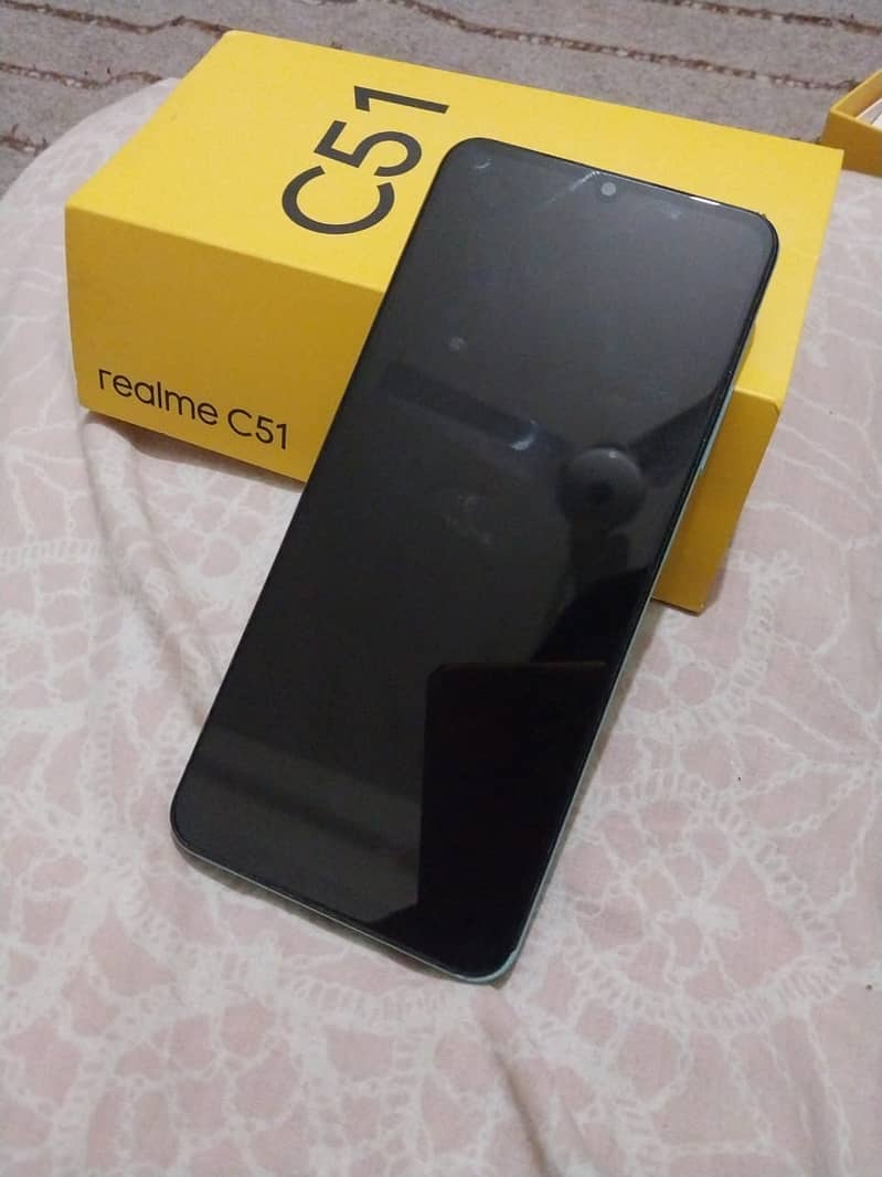 Realme c51 4/64 8